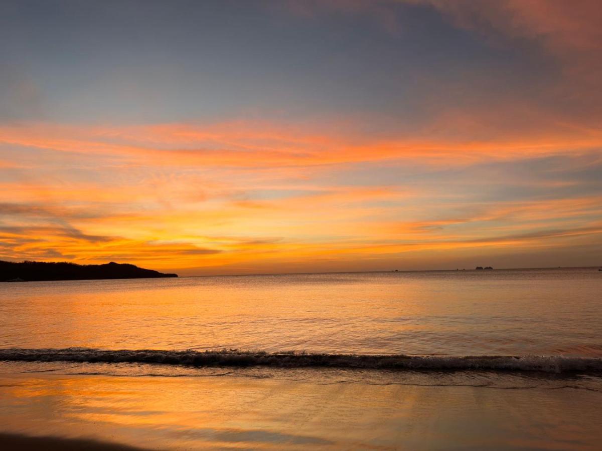 Rustic Beach Front Hotel Brasilito Exterior foto