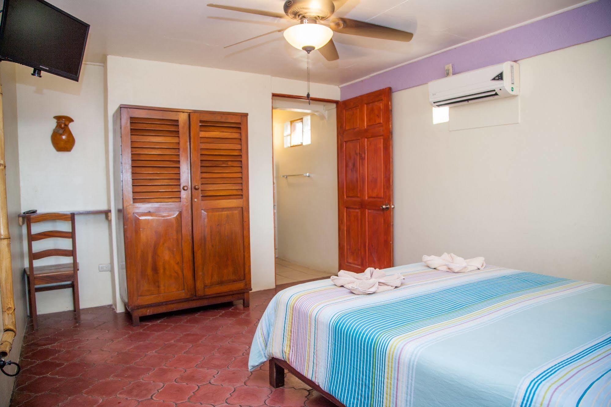 Rustic Beach Front Hotel Brasilito Exterior foto